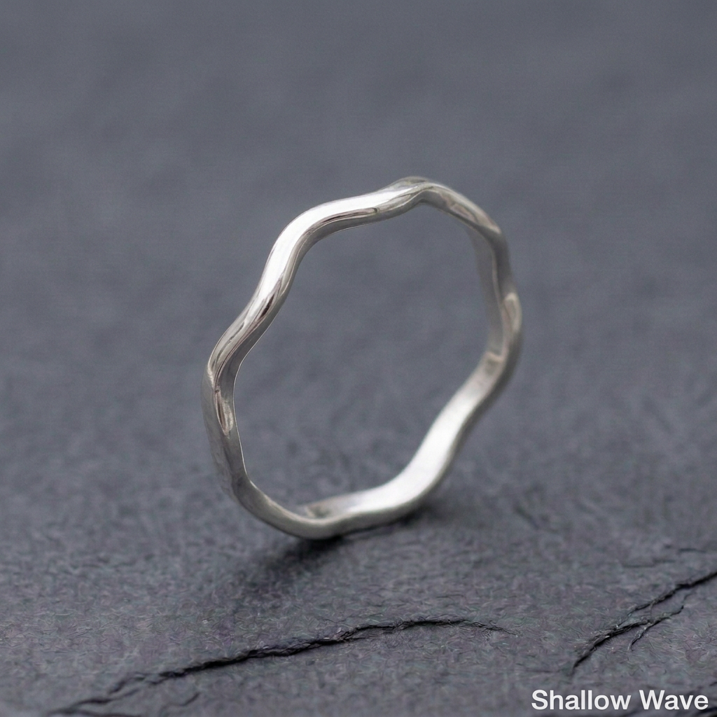 Shallow Wave ring with the wave pattern continuing around the whole band