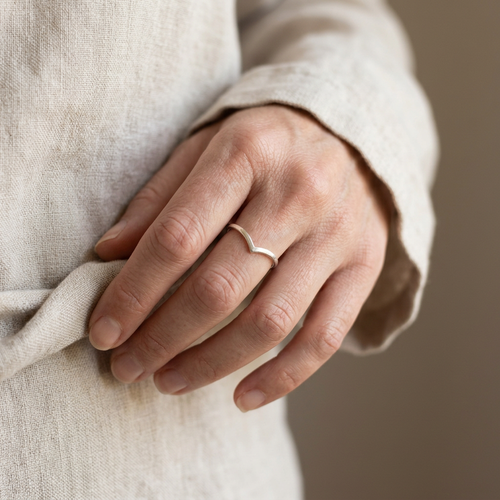 Wishbone ring in a new linen-sleeve composition